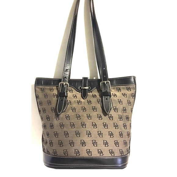 Dooney bourke signature print shoulder handbag - Picture 1 of 9